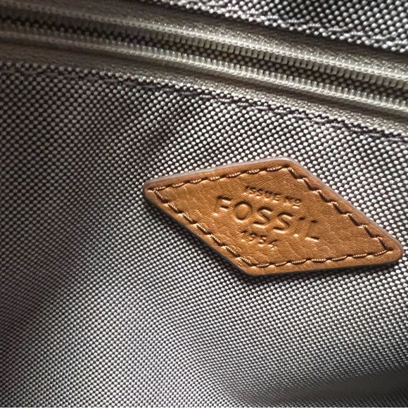 FOSSIL  Ryder Leather Medium Satchel - Picture 5 of 8